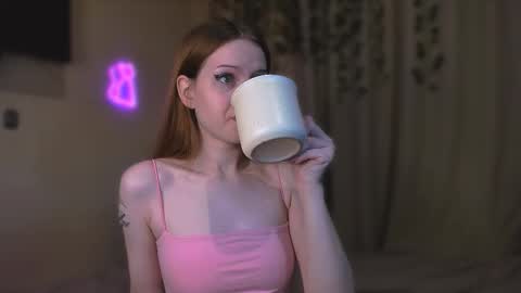 Snapshot of stacyloveforu chatting on 10.28.25 stacyloveforu online show from 10.28.25