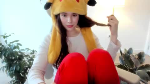 Snapshot of stacyluxxe chatting on 11.27.25 Stacy online show from 11.27.25