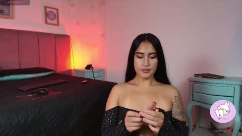 Snapshot of stacymaliibu chatting on 10.01.25 Stacy online show from 10.01.25