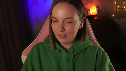 Snapshot of star_shopping chatting on 01.22.25 Alice online show from 01.22.25