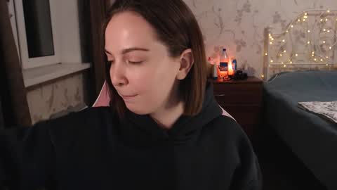 Snapshot of star_shopping chatting on 01.23.25 Alice online show from 01.23.25