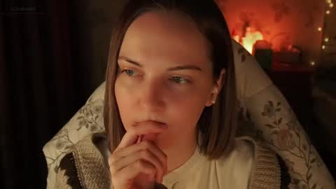 Snapshot of star_shopping chatting on 03.09.25 Alice online show from 03.09.25