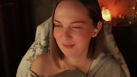 Snapshot of star_shopping chatting on 03.12.25 Alice online show from 03.12.25