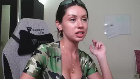 Snapshot of stardust_seiya chatting on 10.11.25 stardust_seiya online show from 10.11.25