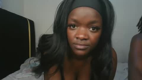 Snapshot of stargirl_lia chatting on 10.12.25 lia online show from 10.12.25