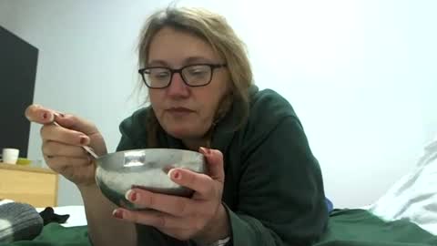 Snapshot of starlagurl chatting on 12.14.24 starlagurl online show from 12.14.24