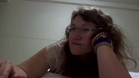 Snapshot of starlagurl chatting on 02.18.25 starlagurl online show from 02.18.25