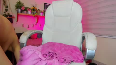 Snapshot of starlie_ chatting on 01.25.25 Alisson online show from 01.25.25