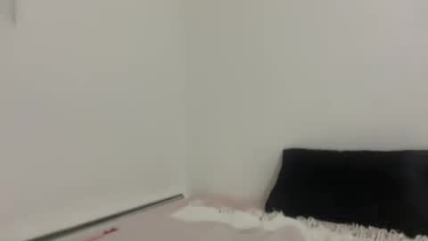 Snapshot of starqueenieee chatting on 09.19.25 starqueenieee online show from 09.19.25