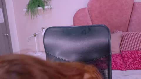 M O O N  online show from 04.06.26