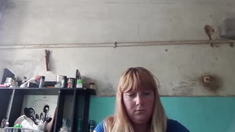 Snapshot of starryvibe chatting on 10.08.25 starryvibe online show from 10.08.25