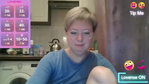 Snapshot of stasya_07 chatting on 12.12.24 Stasya online show from 12.12.24