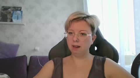 Snapshot of stasya_07 chatting on 02.27.25 Stasya online show from 02.27.25
