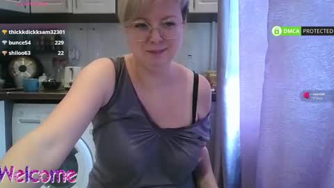 Snapshot of stasya_07 chatting on 03.07.25 Stasya online show from 03.07.25