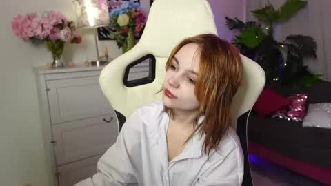 Snapshot of staymonica chatting on 01.18.26 MONICA online show from 01.18.26