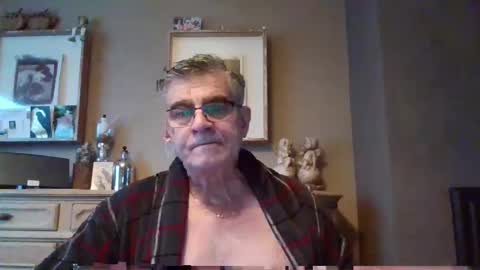 Snapshot of stedom chatting on 12.04.24 stepdom online show from 12.04.24