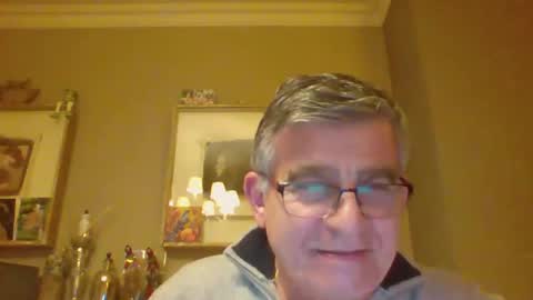 Snapshot of stedom chatting on 12.23.24 stepdom online show from 12.23.24