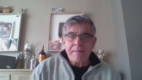 Snapshot of stedom chatting on 12.28.24 stepdom online show from 12.28.24