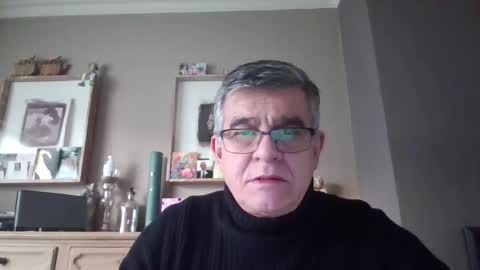 Snapshot of stedom chatting on 01.23.25 stepdom online show from 01.23.25