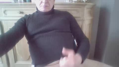 Snapshot of stedom chatting on 01.30.25 stepdom online show from 01.30.25