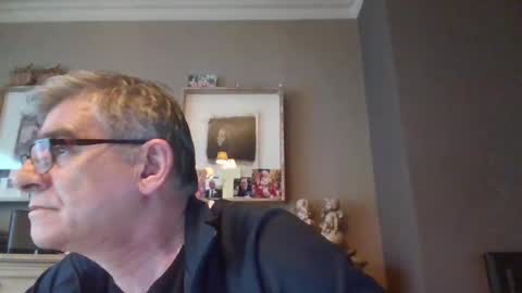 Snapshot of stedom chatting on 02.11.25 stepdom online show from 02.11.25