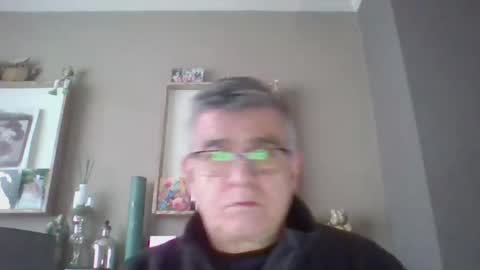 Snapshot of stedom chatting on 02.15.25 stepdom online show from 02.15.25