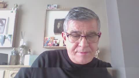 Snapshot of stedom chatting on 02.21.25 stepdom online show from 02.21.25