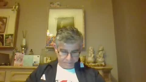 Snapshot of stedom chatting on 02.25.25 stepdom online show from 02.25.25
