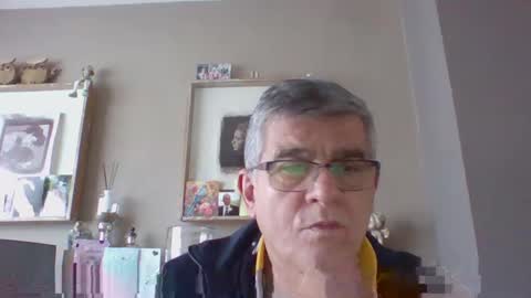 Snapshot of stedom chatting on 02.26.25 stepdom online show from 02.26.25