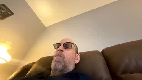 Snapshot of steel259373 chatting on 04.26.26 steel259373 online show from 04.26.26