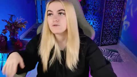 stef_nicks online show from 09.29.25