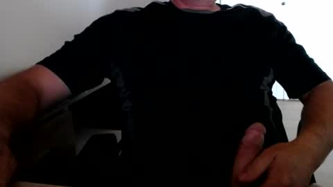 Snapshot of stefan2580 chatting on 06.17.26 Stefan online show from 06.17.26