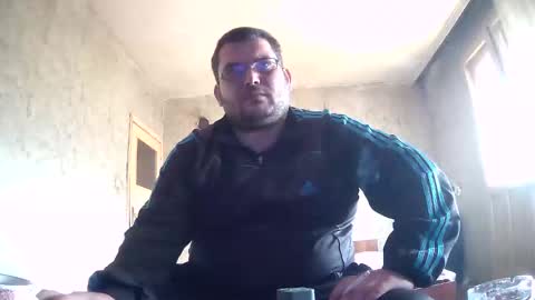 Snapshot of stefan90pt chatting on 09.30.25 Stefan online show from 09.30.25