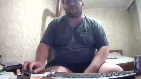 Snapshot of stefan90pt chatting on 10.17.25 Stefan online show from 10.17.25