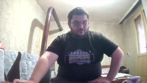 Snapshot of stefan90pt chatting on 10.27.25 Stefan online show from 10.27.25