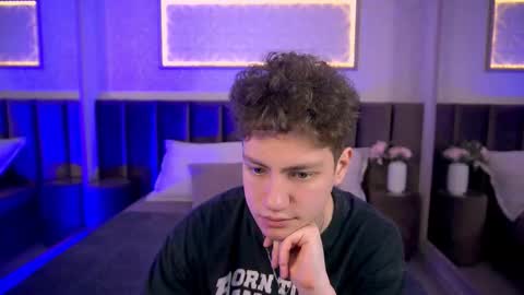 Esrefan online show from 02.15.26