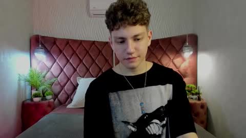 Snapshot of stefanbev chatting on 03.05.26 Esrefan online show from 03.05.26