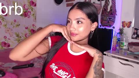 Im MiaIts my first day here  online show from 12.21.24