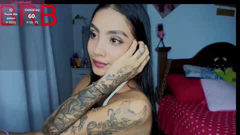 Im MiaIts my first day here  online show from 11.27.25