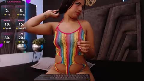 Stefany Brown online show from 02.20.25