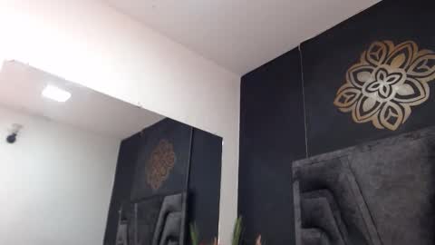 Stefany Brown online show from 01.08.26