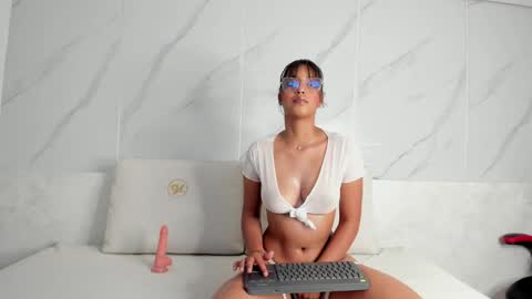 Stefany Lure online show from 05.12.26
