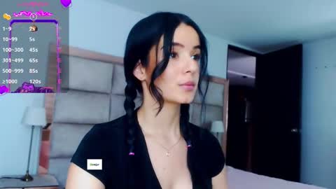 Stefany online show from 10.21.25