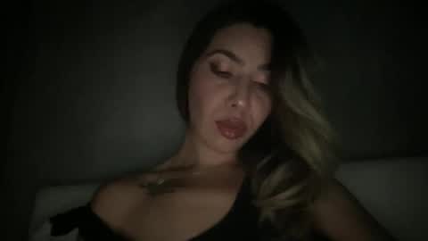 stefy_glow online show from 10.17.25