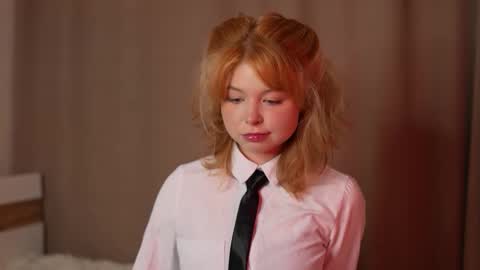 Stella online show from 09.21.25