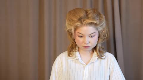 Stella online show from 10.08.25