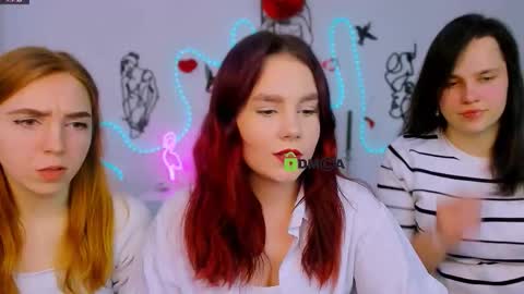 Snapshot of stella_flower chatting on 02.23.26 stella_flower online show from 02.23.26