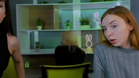 stella_flower online show from 03.23.26