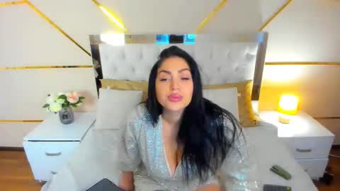 Snapshot of stella_nelson chatting on 11.06.25 Stella Nelson online show from 11.06.25