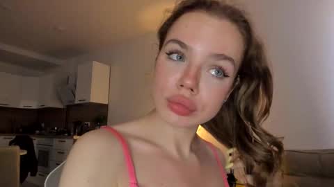 Asella online show from 09.17.25